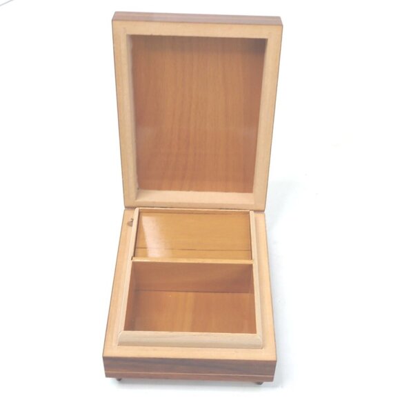 House of Goebel Wooden Jewelry Music Box,  Made In Italy M I Hummel Nice Inlay - Picture 3 of 7